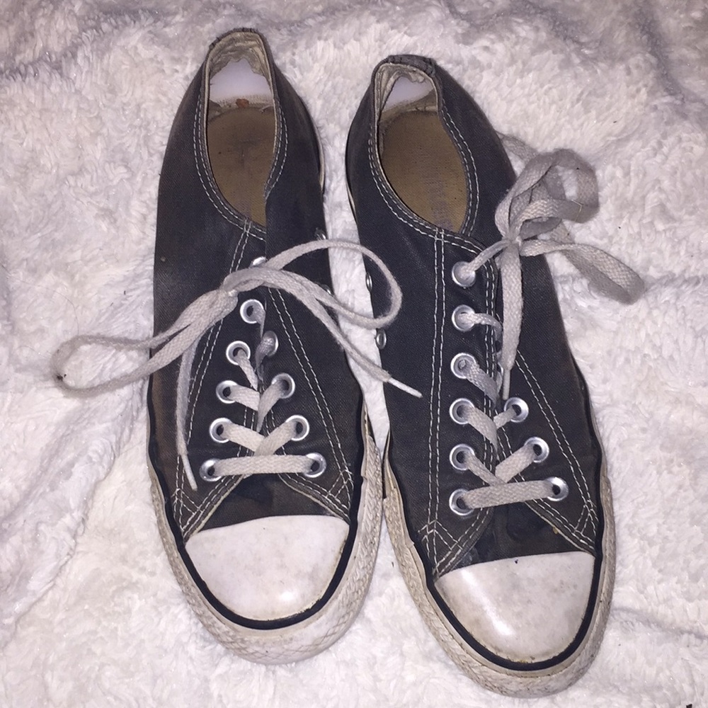 Black and white converse 🖤